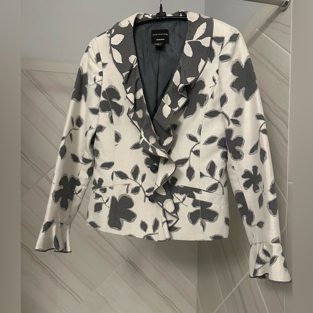 Doncaster Vintage Floral Ruffle Blazer – Size 4